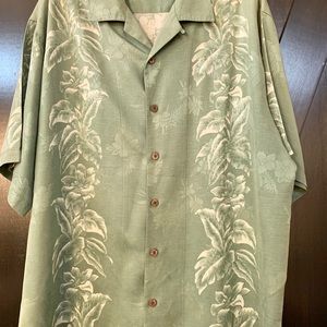 Tommy Bahama Camp Shirt XL